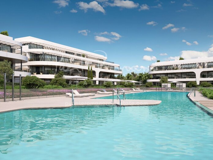 Elegant duplex penthouse in the Heart of the Golden Triangle in Atalaya, Estepona