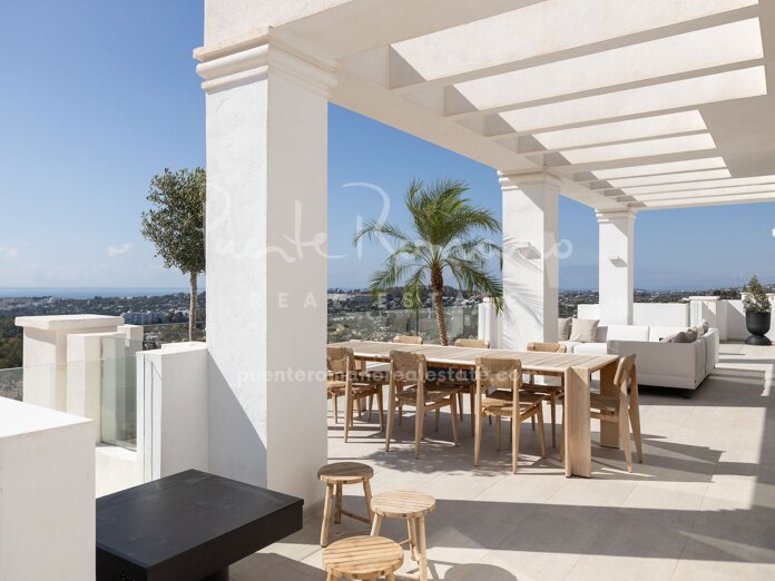 Ático dúplex con vistas panorámicas al mar, lago y la montaña