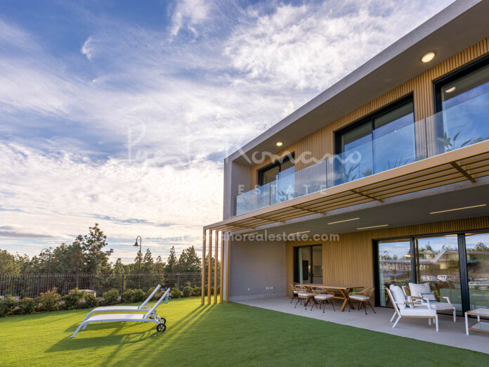 Spacious townhouses walking distance to the beach in Mijas Costa